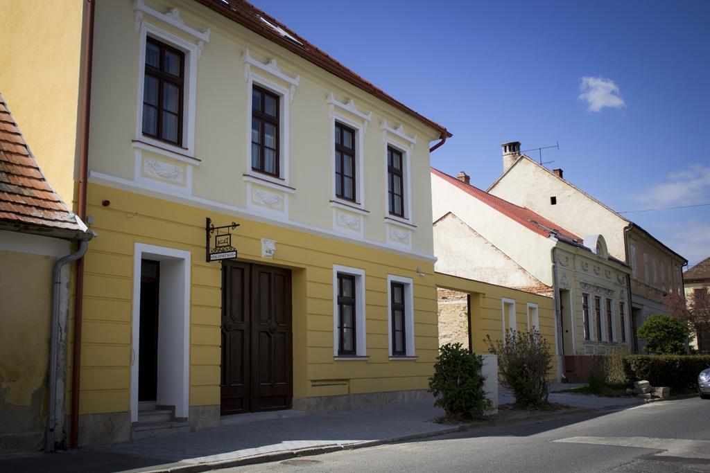 Pekapartman Koszeg Exterior photo